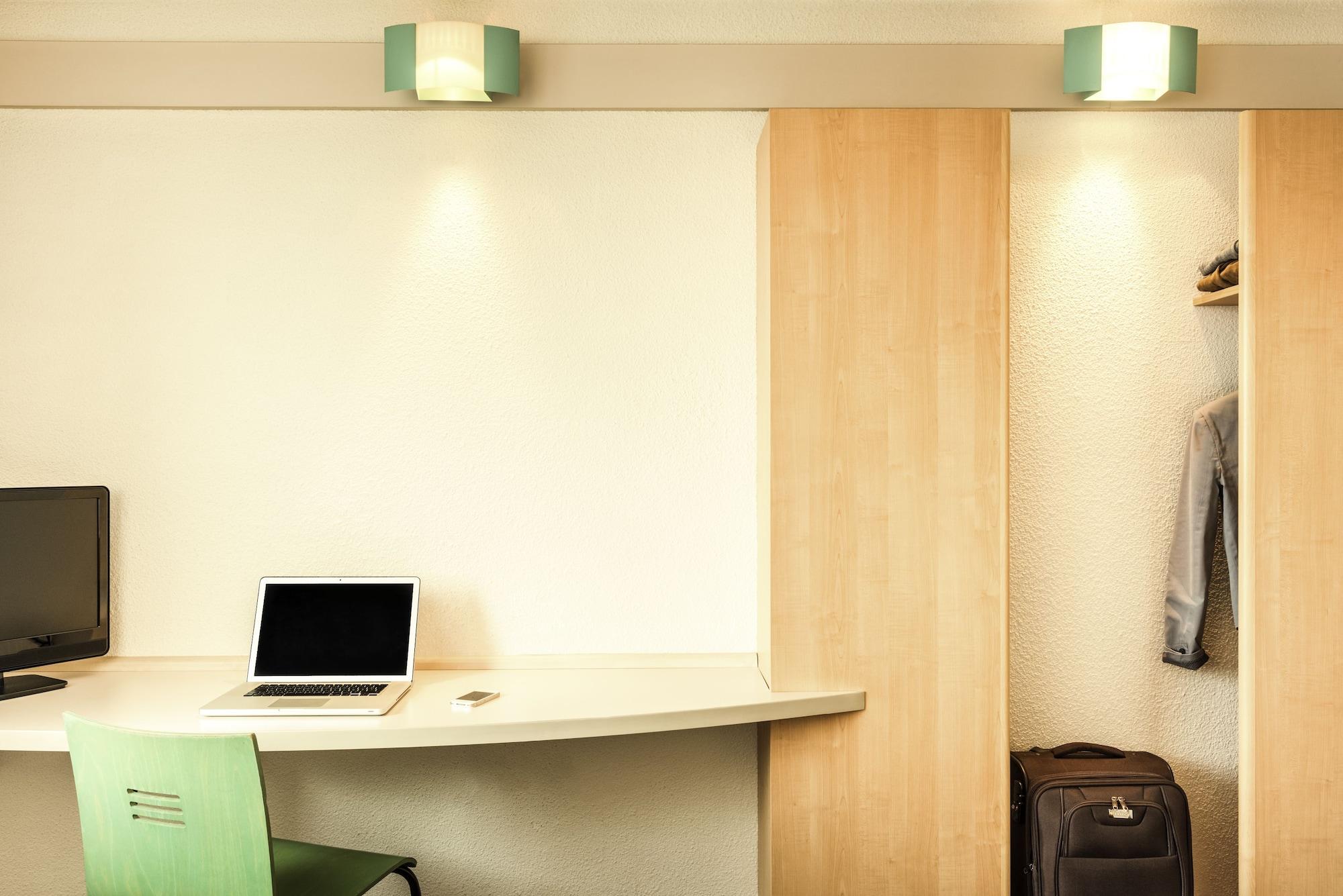 Ibis Paris Porte De Bercy Charenton-le-Pont Ngoại thất bức ảnh