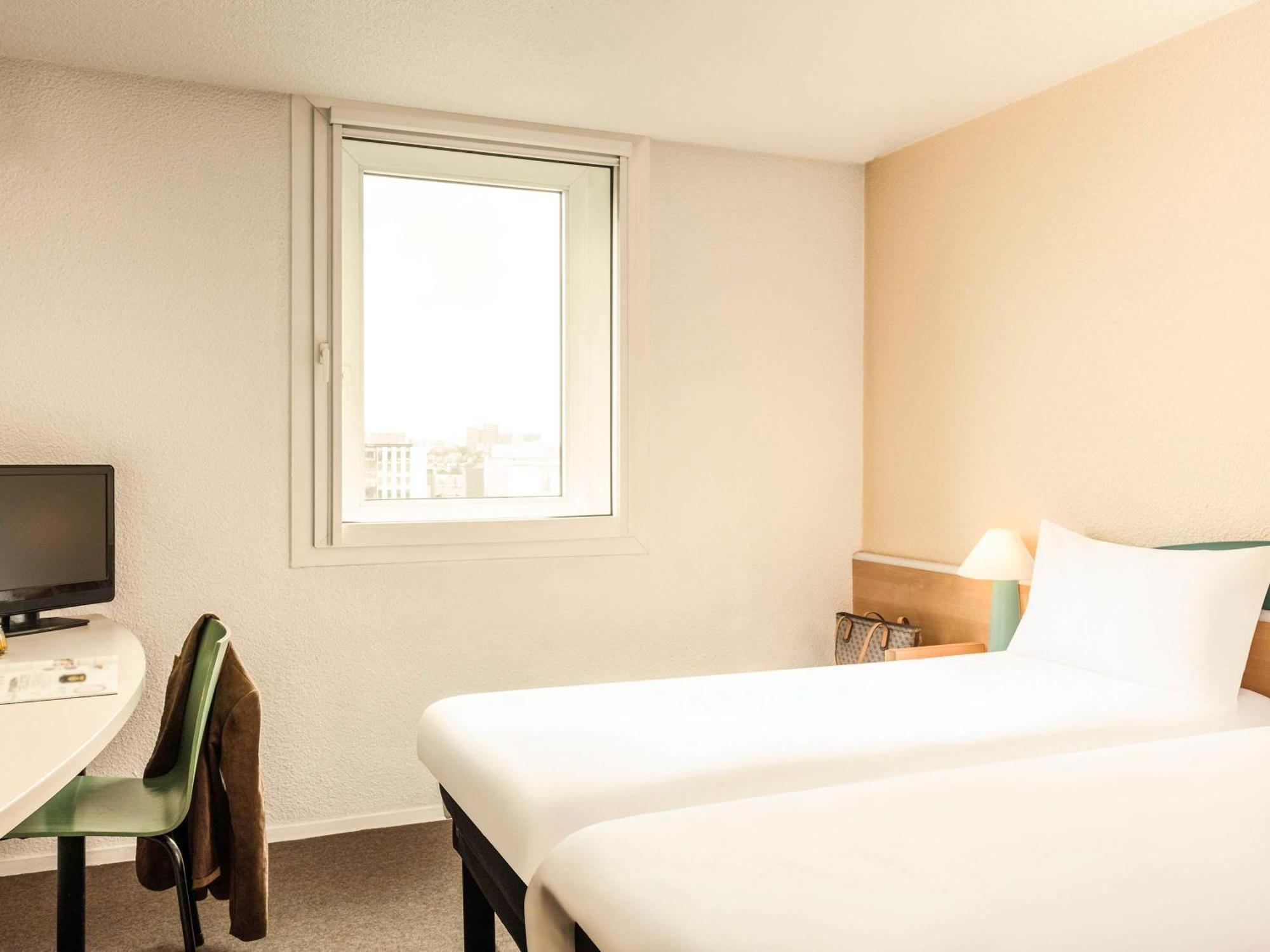 Ibis Paris Porte De Bercy Charenton-le-Pont Ngoại thất bức ảnh